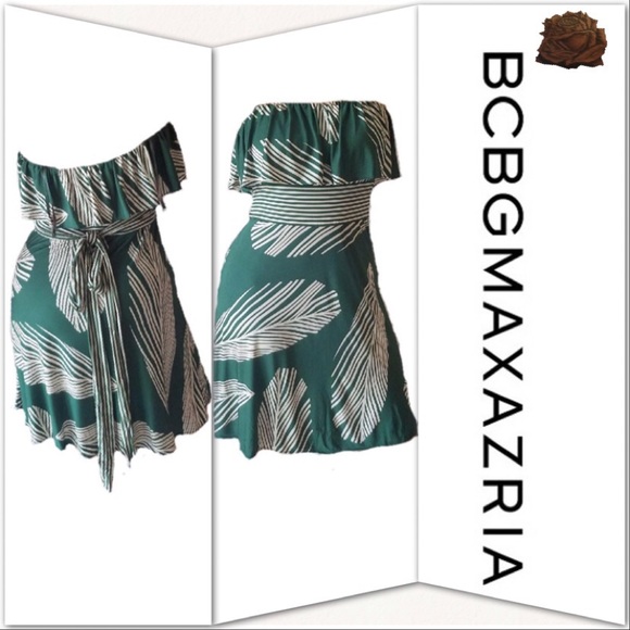 BCBGMaxAzria Dresses & Skirts - BCBGMAXAZARIA Strapless Leaf Dress